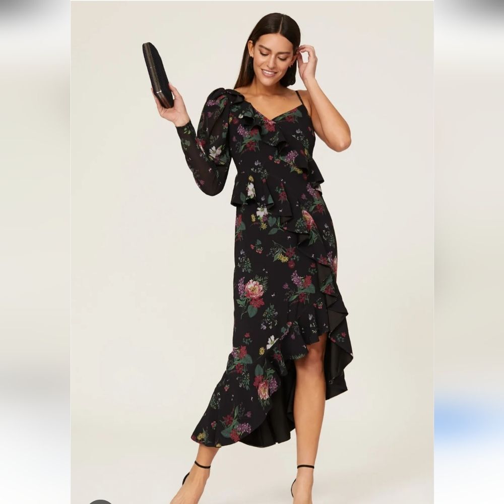 AMUR Pasqualena Cold Shoulder Midi Dress